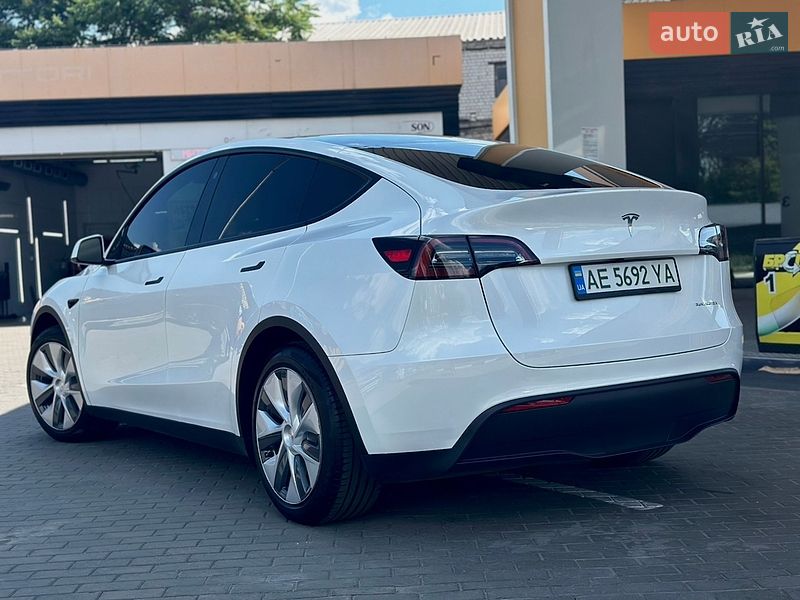 Внедорожник / Кроссовер Tesla Model Y 2023 в Днепре фото 4 Внедорожник / Кроссовер Tesla Model Y 2023 в Днепре