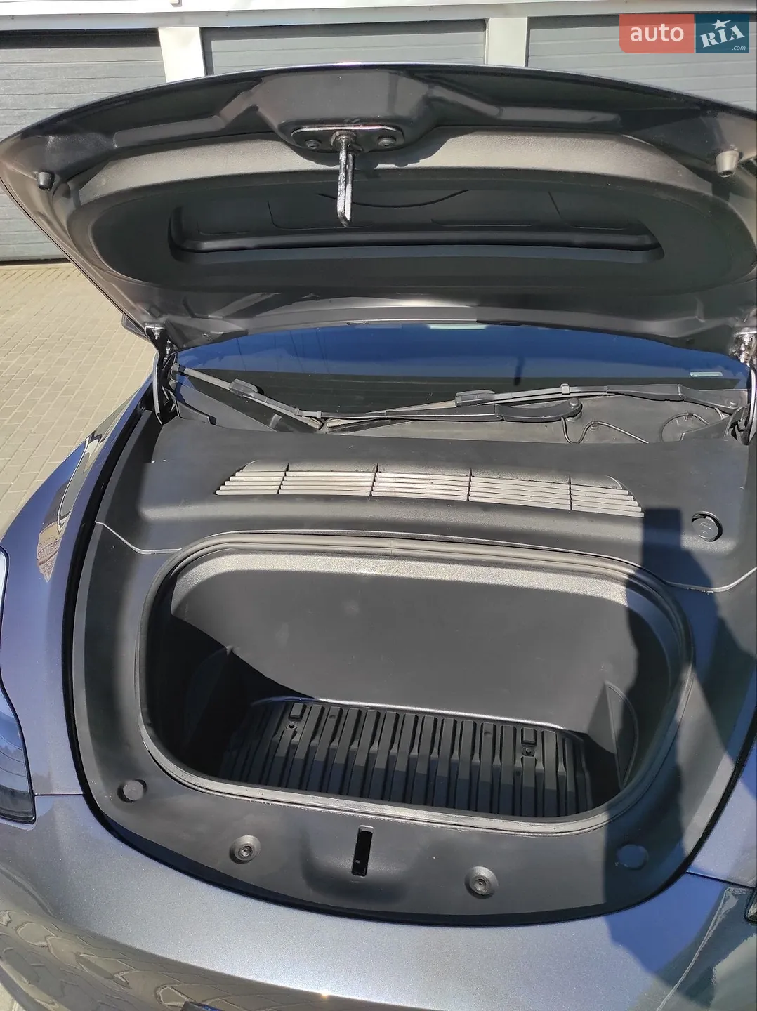 2022 Tesla Model Y - мініатюра 5