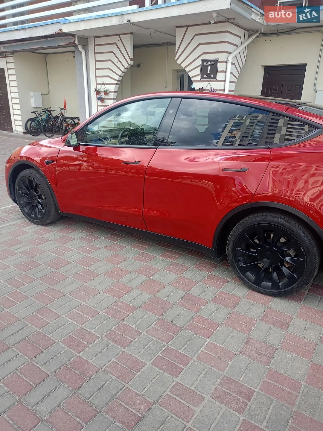 2024 Tesla Model Y - мініатюра 2