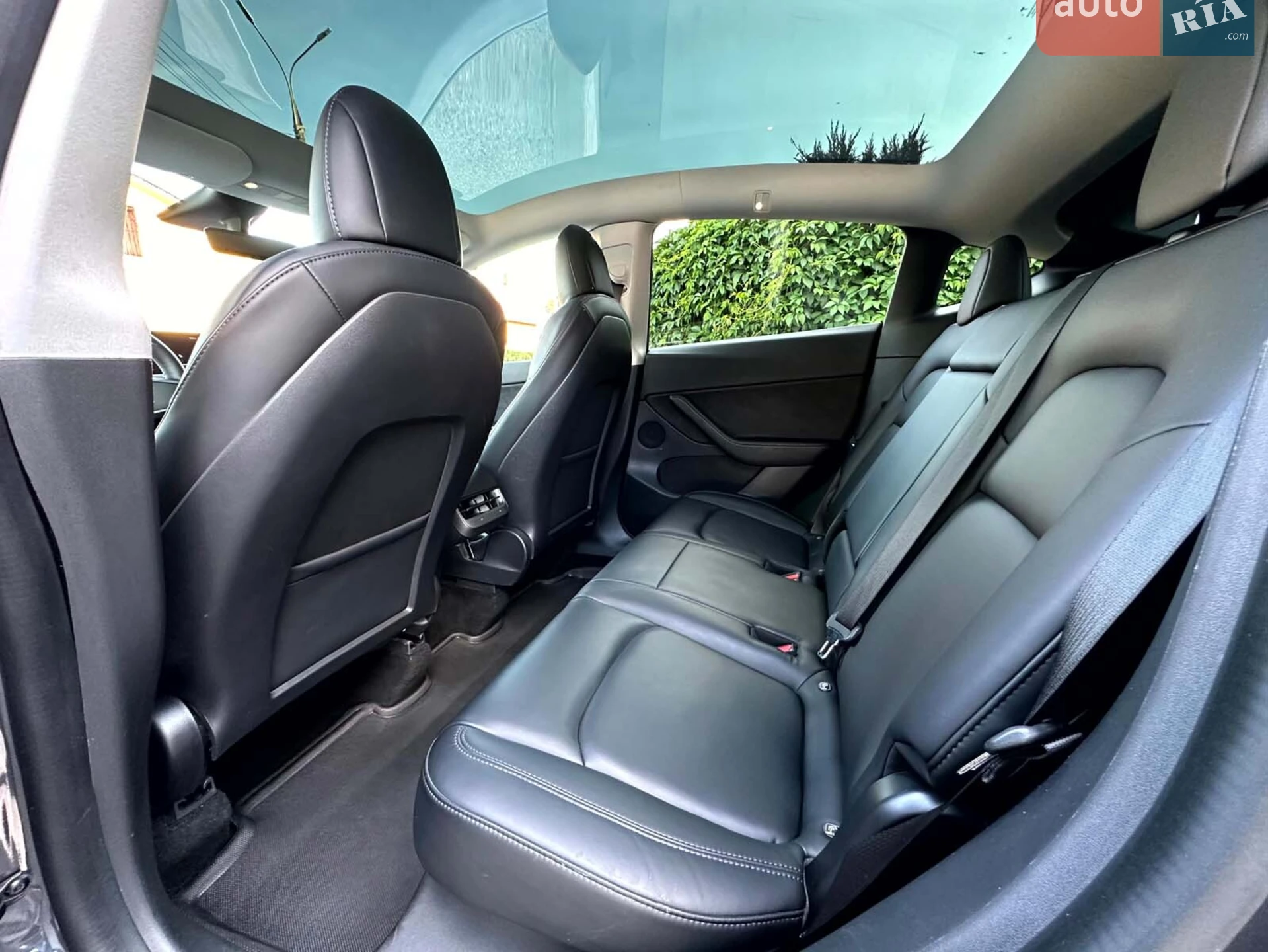 2020 Tesla Model Y - мініатюра 17