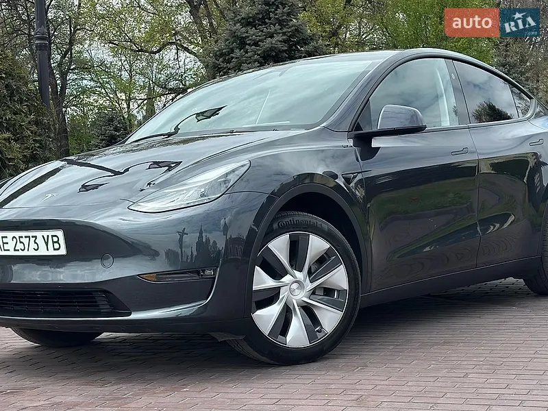 Tesla Model Y 2024 VIN 7SAYGAEE0RF023725 фото оголошення 2 з 81
