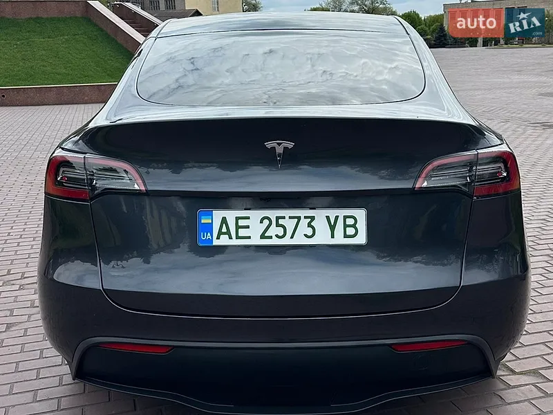 Tesla Model Y 2024 VIN 7SAYGAEE0RF023725 фото оголошення 10 з 81