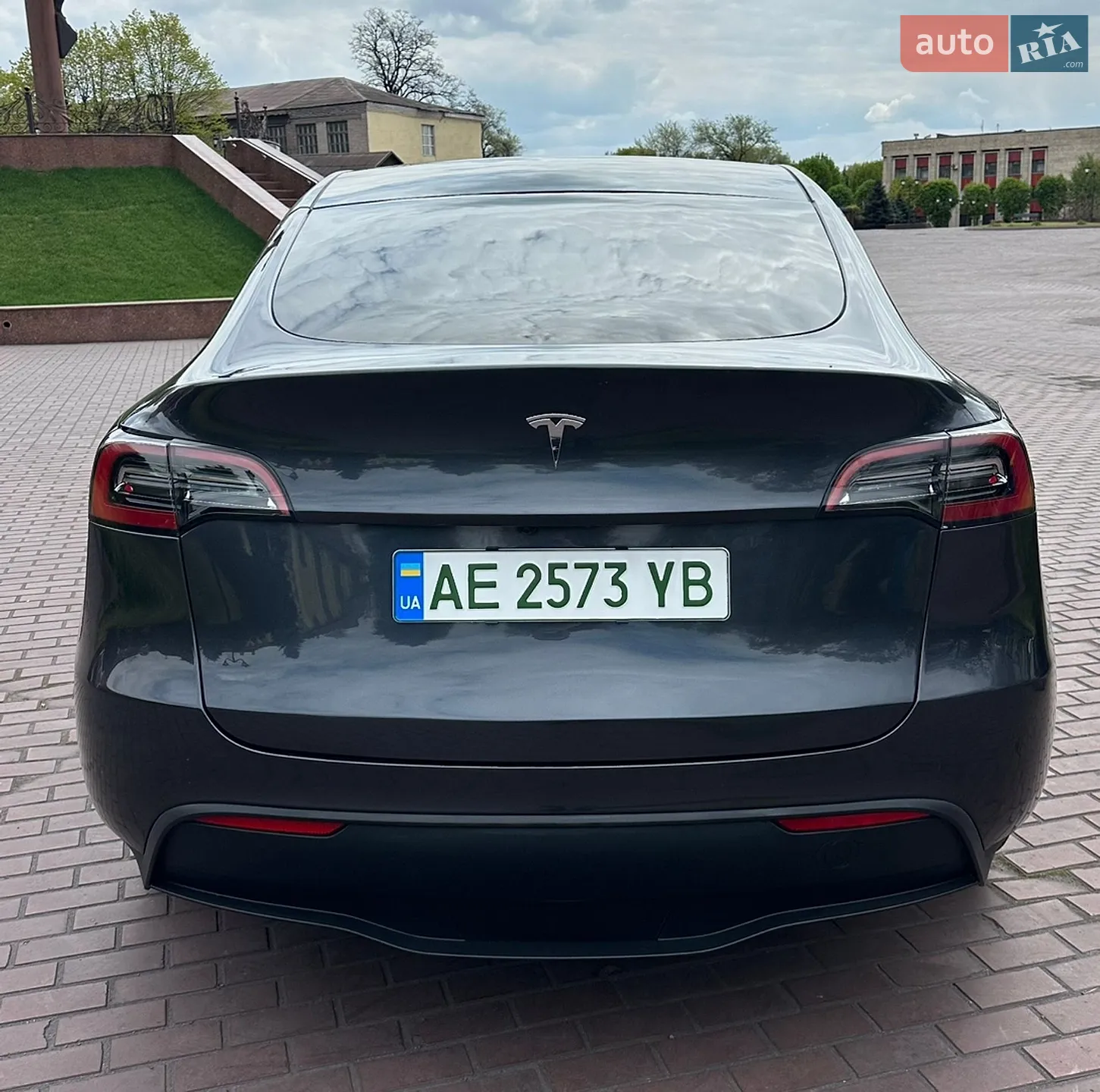 2024 Tesla Model Y - мініатюра 10