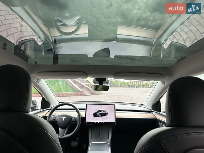 Tesla Model Y 2024 VIN 7SAYGAEE0RF023725 фото оголошення 26 з 81