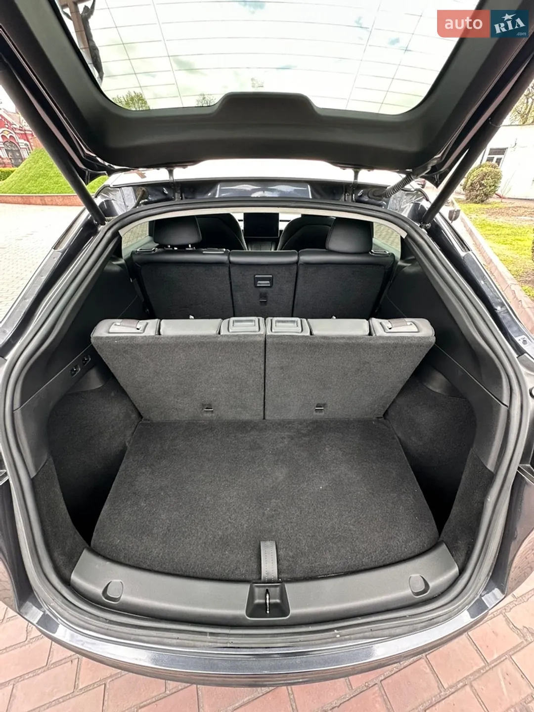 2024 Tesla Model Y - мініатюра 33