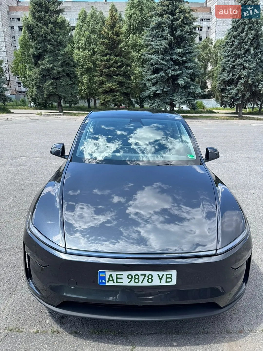 2025 Tesla Model Y - мініатюра 4