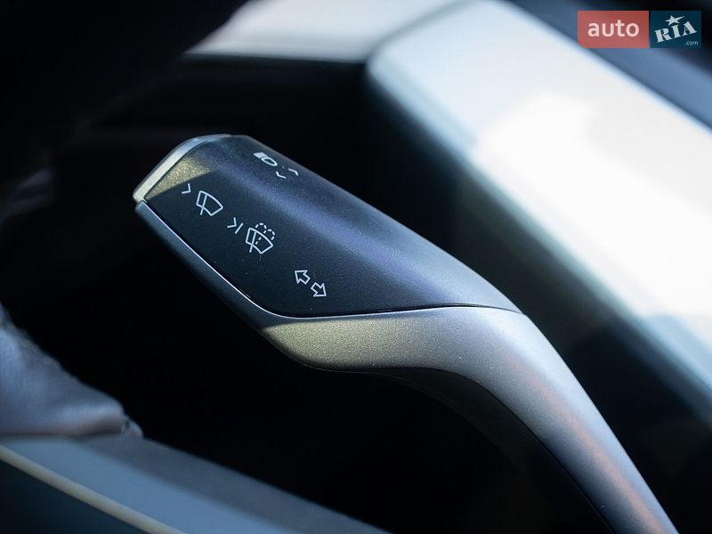 Позашляховик / Кросовер Tesla Model Y 2022 в Києві