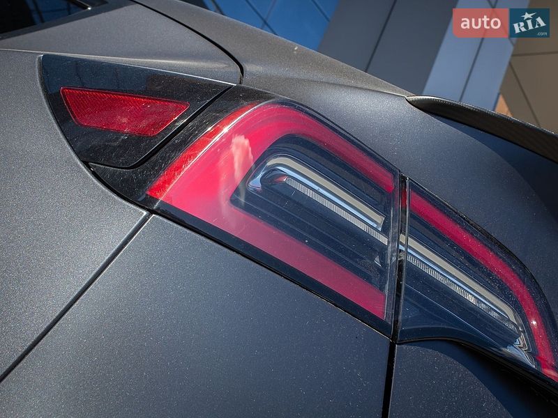 Позашляховик / Кросовер Tesla Model Y 2022 в Києві