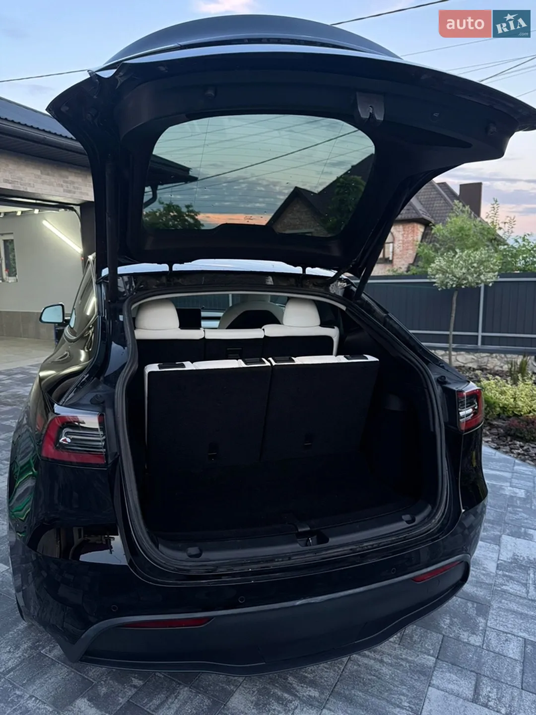 2021 Tesla Model Y - мініатюра 10