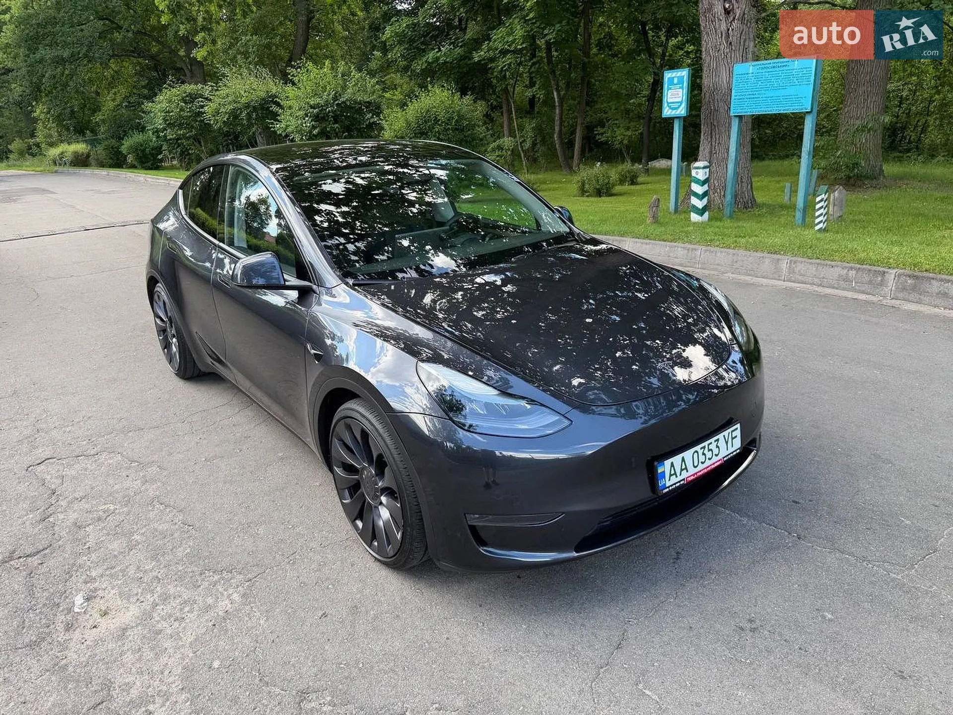 Tesla Model Y 2024 VIN 7SAYGDEF6RA291217 фото оголошення 24 з 61
