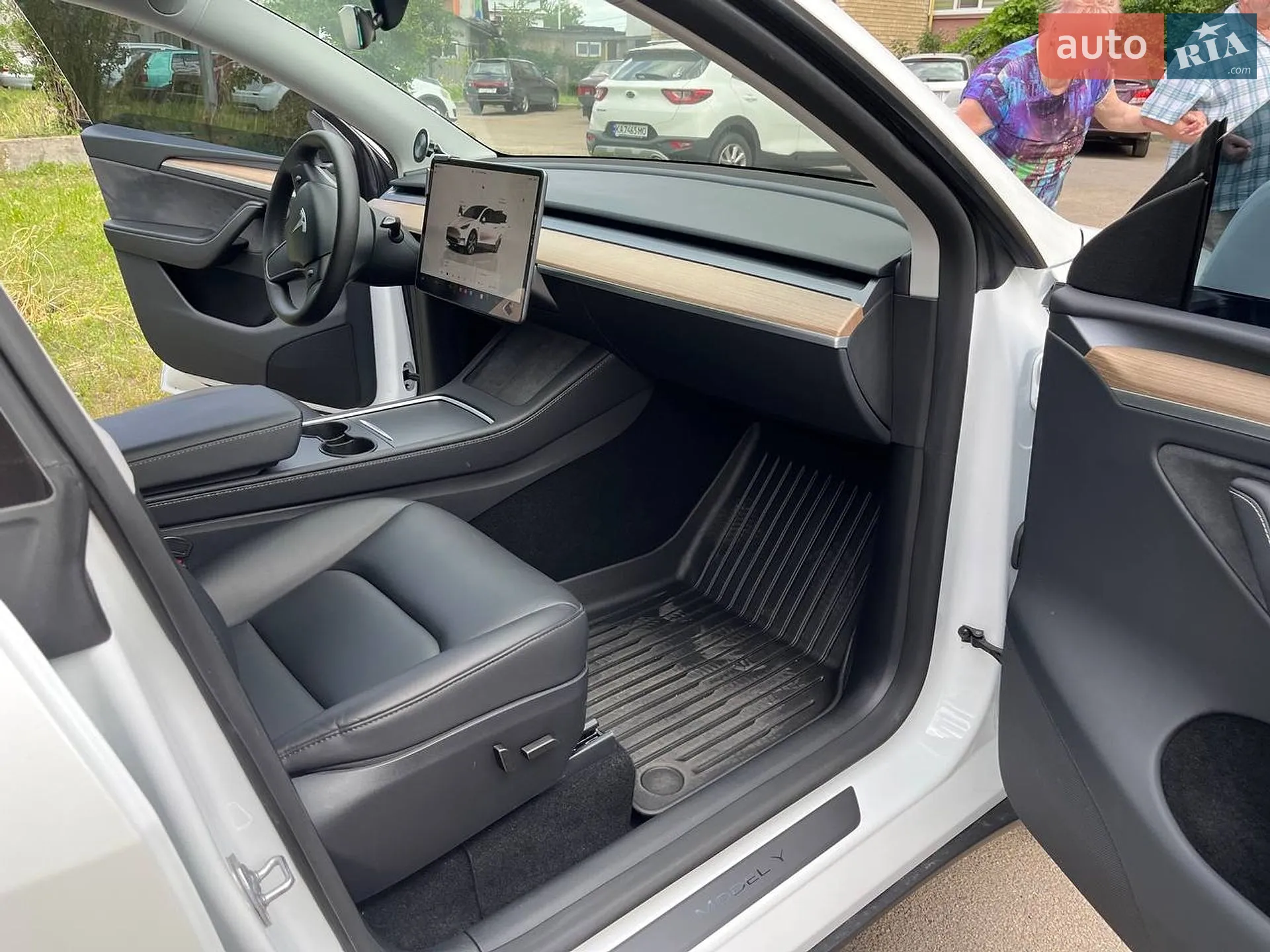 2024 Tesla Model Y - мініатюра 13