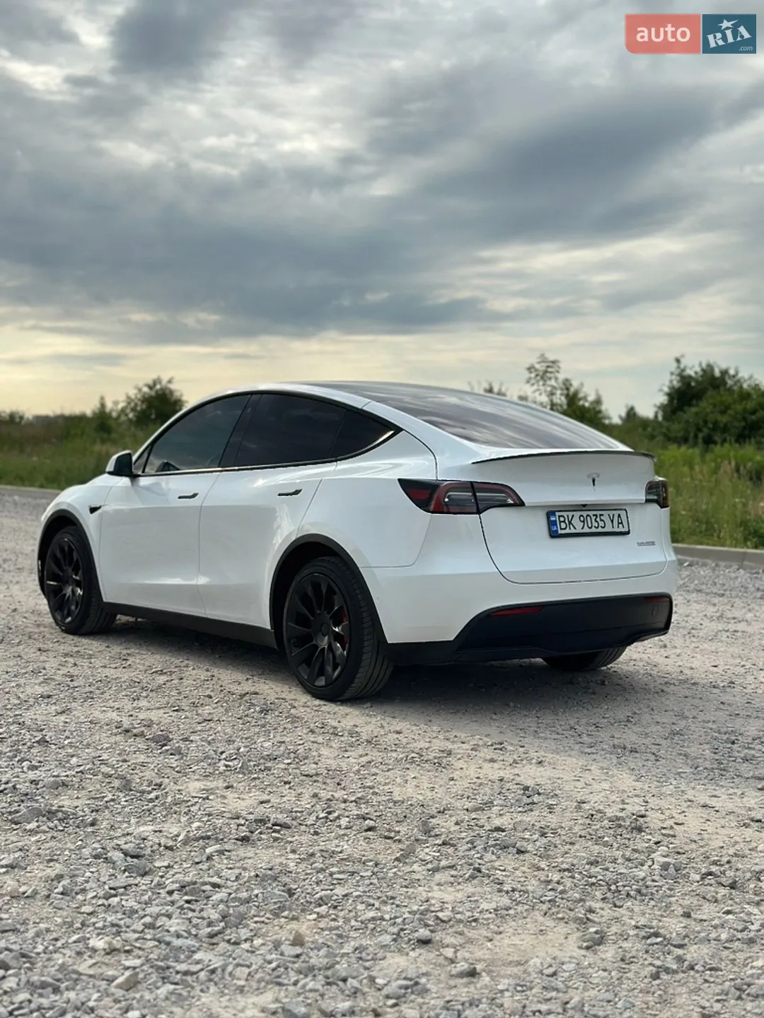 2021 Tesla Model Y - мініатюра 3