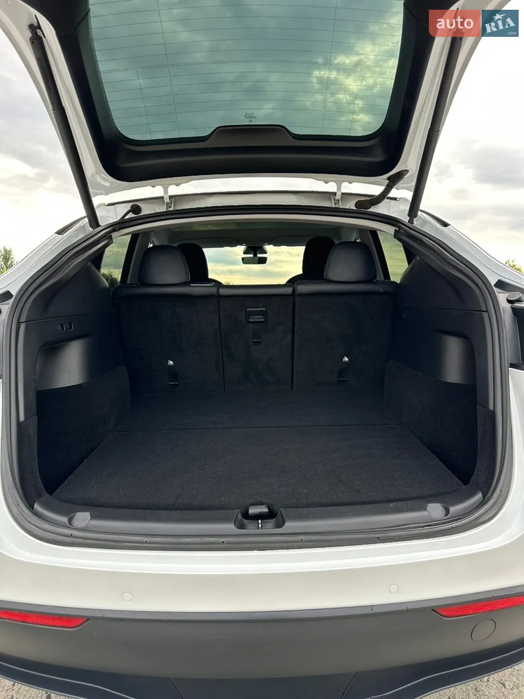 2021 Tesla Model Y - мініатюра 13