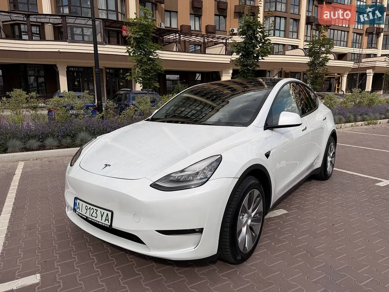 2024 Tesla Model Y - мініатюра 33