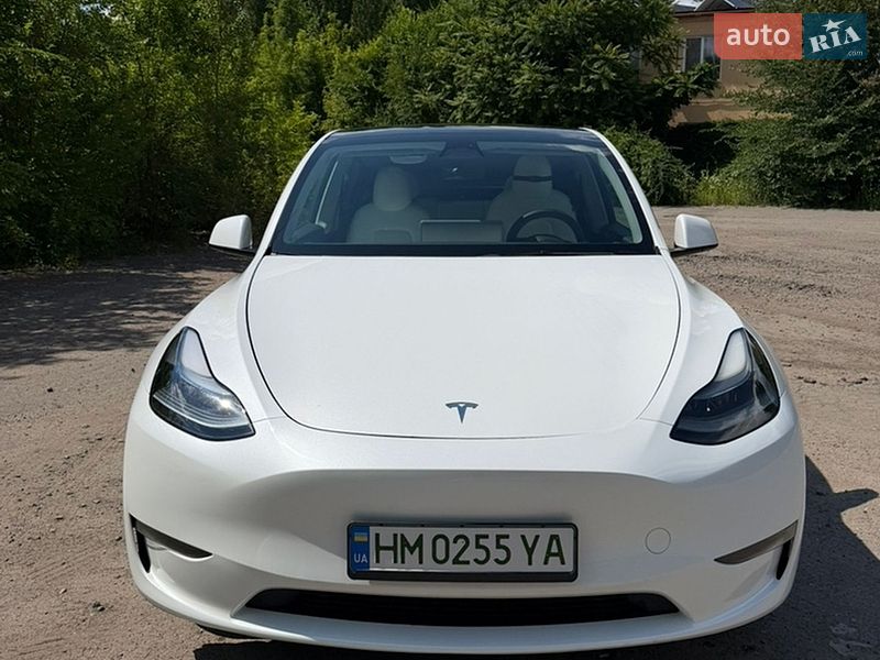 Tesla Model Y 2022