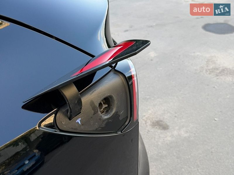 Внедорожник / Кроссовер Tesla Model Y 2022 в Хмельницком