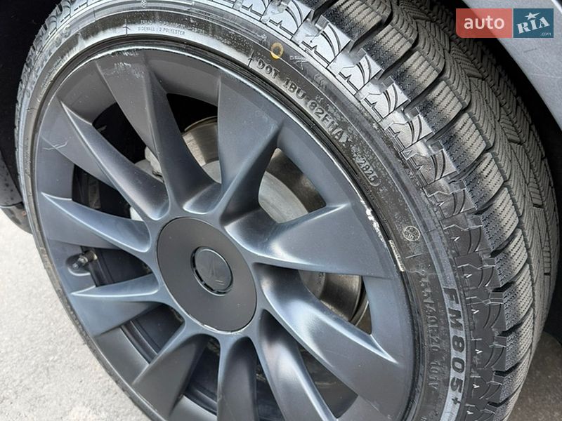 Внедорожник / Кроссовер Tesla Model Y 2022 в Хмельницком