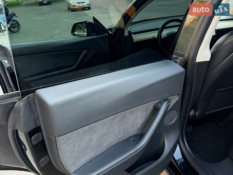 Внедорожник / Кроссовер Tesla Model Y 2022 в Хмельницком фото 42 Внедорожник / Кроссовер Tesla Model Y 2022 в Хмельницком