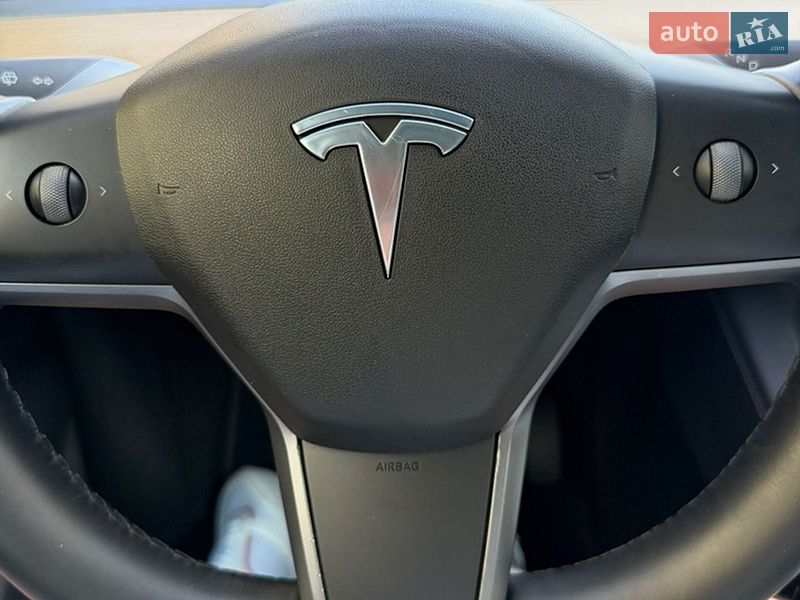 Внедорожник / Кроссовер Tesla Model Y 2022 в Хмельницком