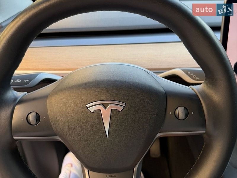Внедорожник / Кроссовер Tesla Model Y 2022 в Хмельницком