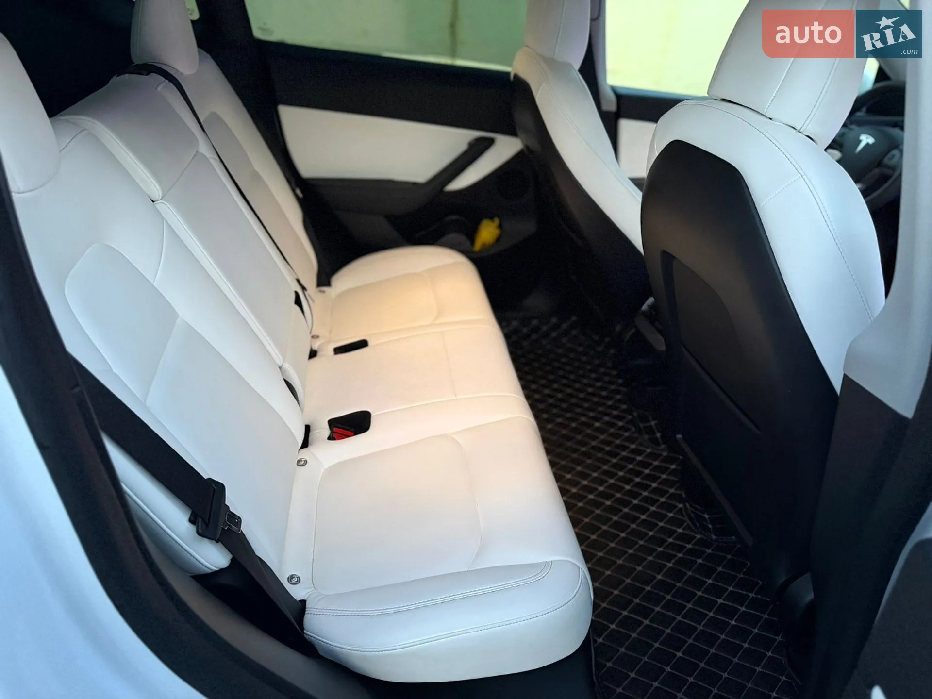 2022 Tesla Model Y - мініатюра 20