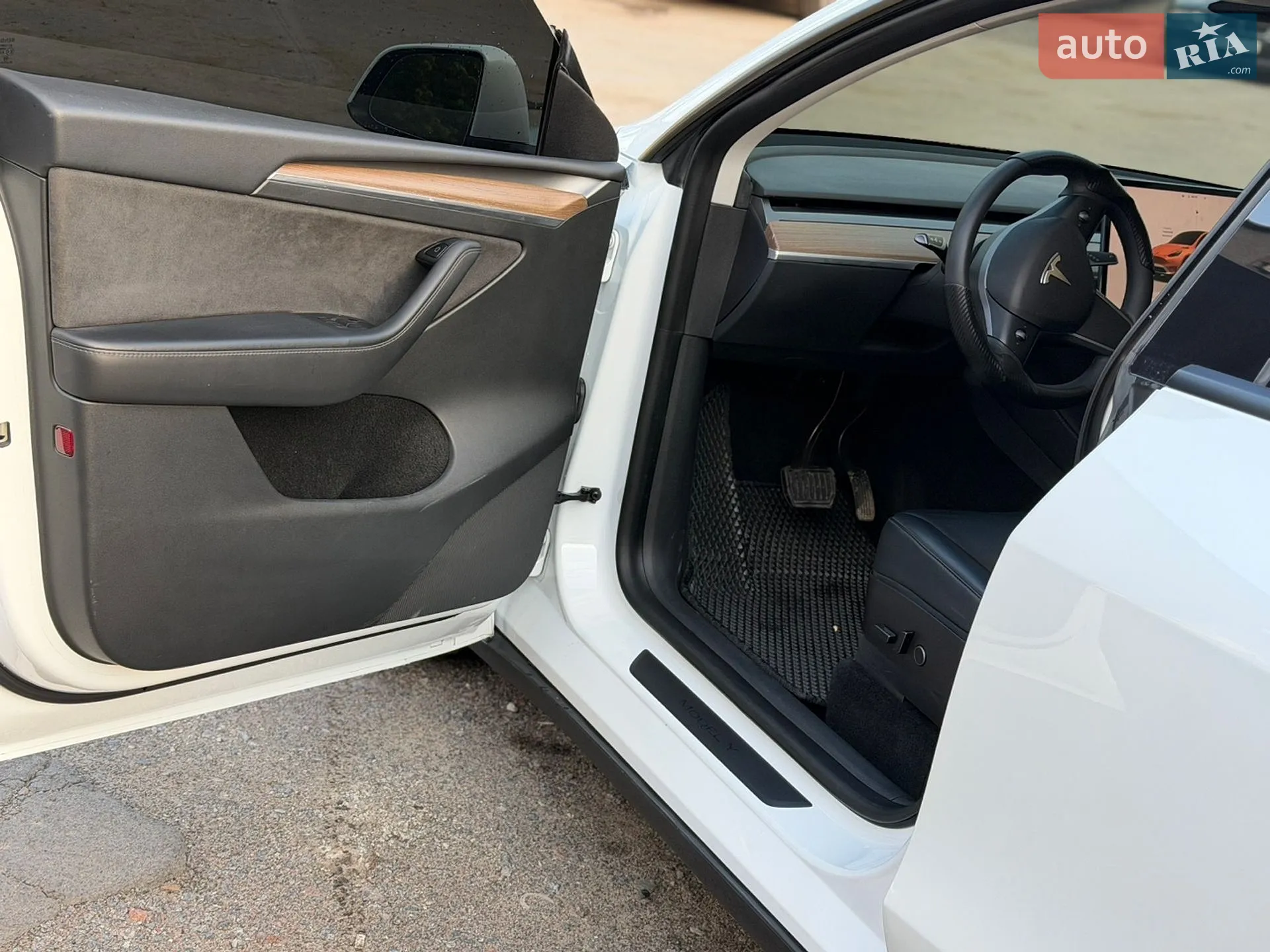 2022 Tesla Model Y - мініатюра 15
