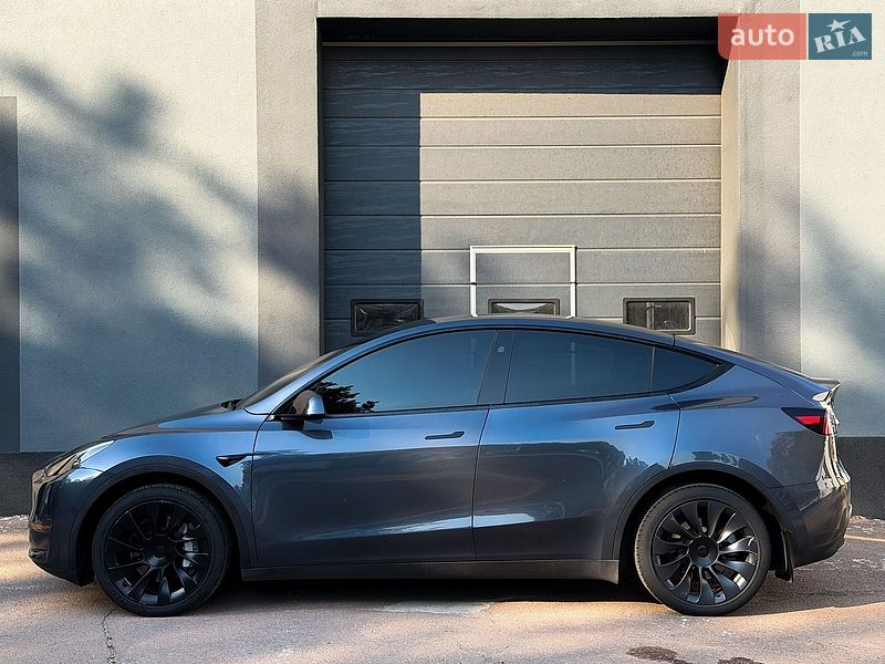 Позашляховик / Кросовер Tesla Model Y 2023 в Києві