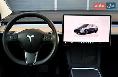 Позашляховик / Кросовер Tesla Model Y 2023 в Києві