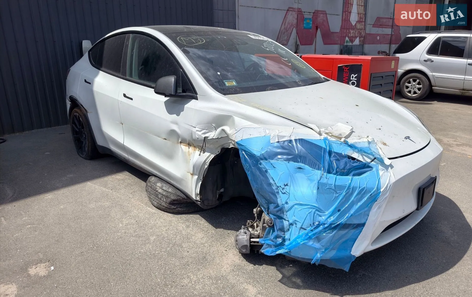 2022 Tesla Model Y - мініатюра 18
