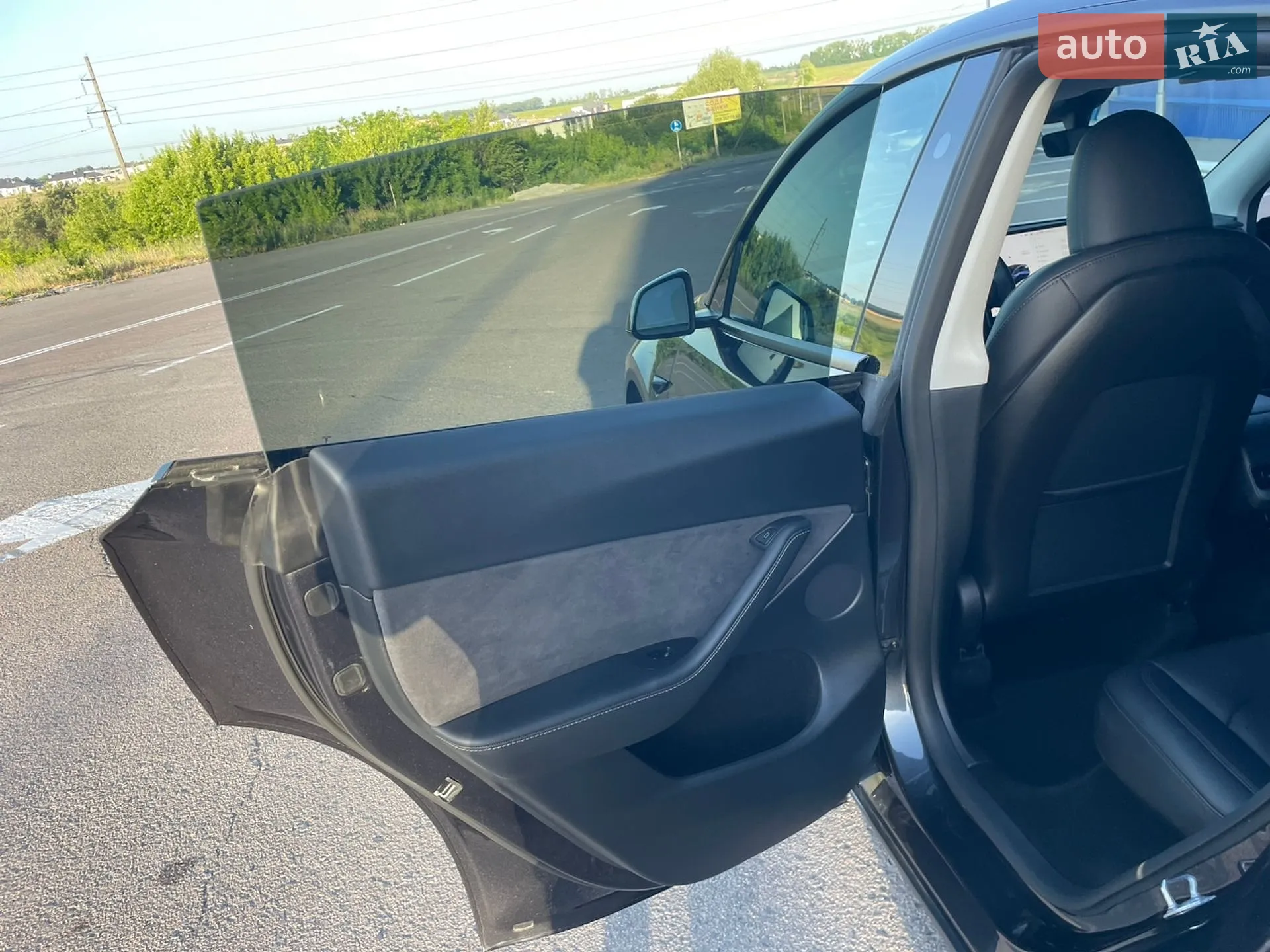 2024 Tesla Model Y - мініатюра 43