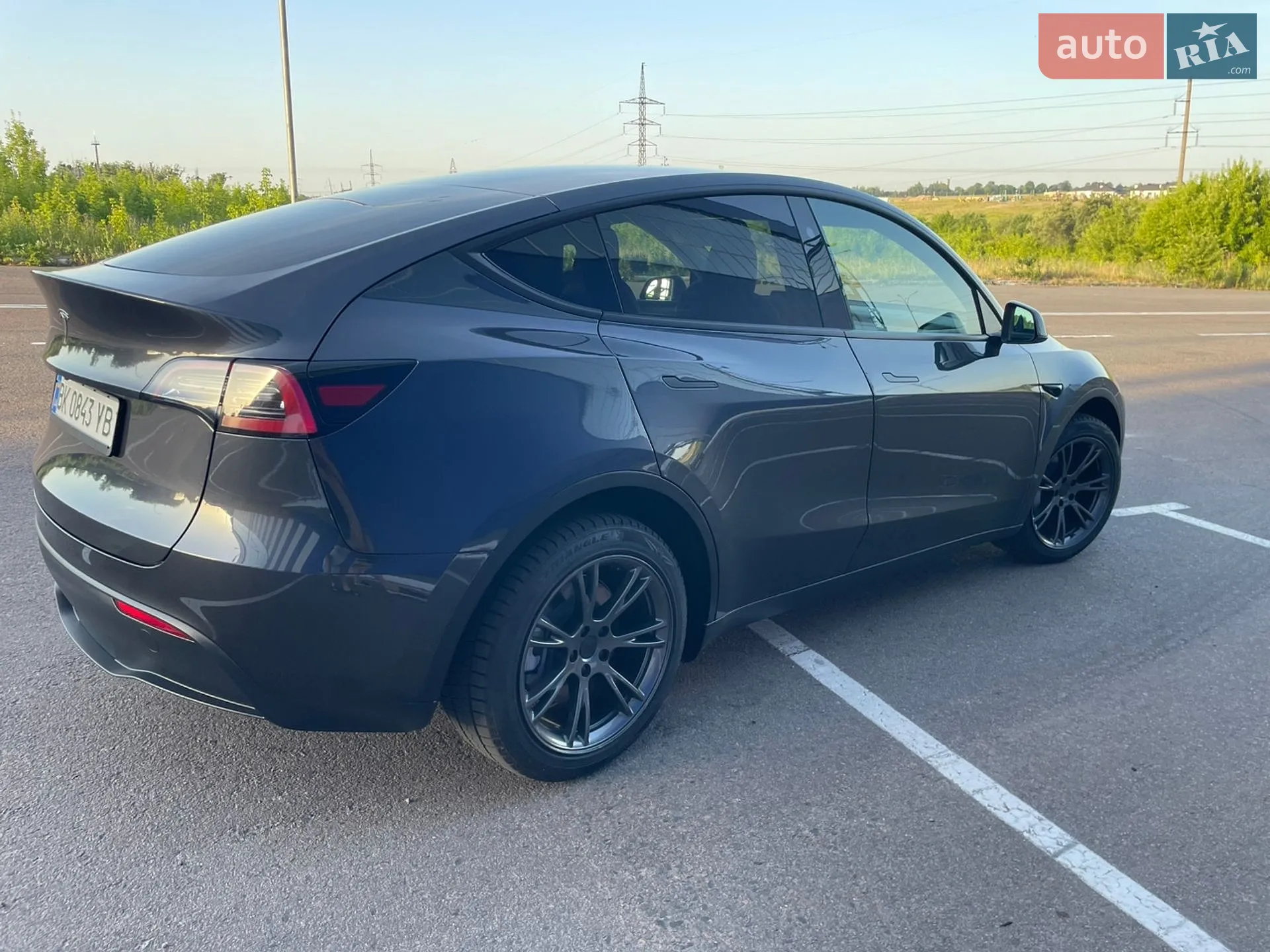 2024 Tesla Model Y - мініатюра 8