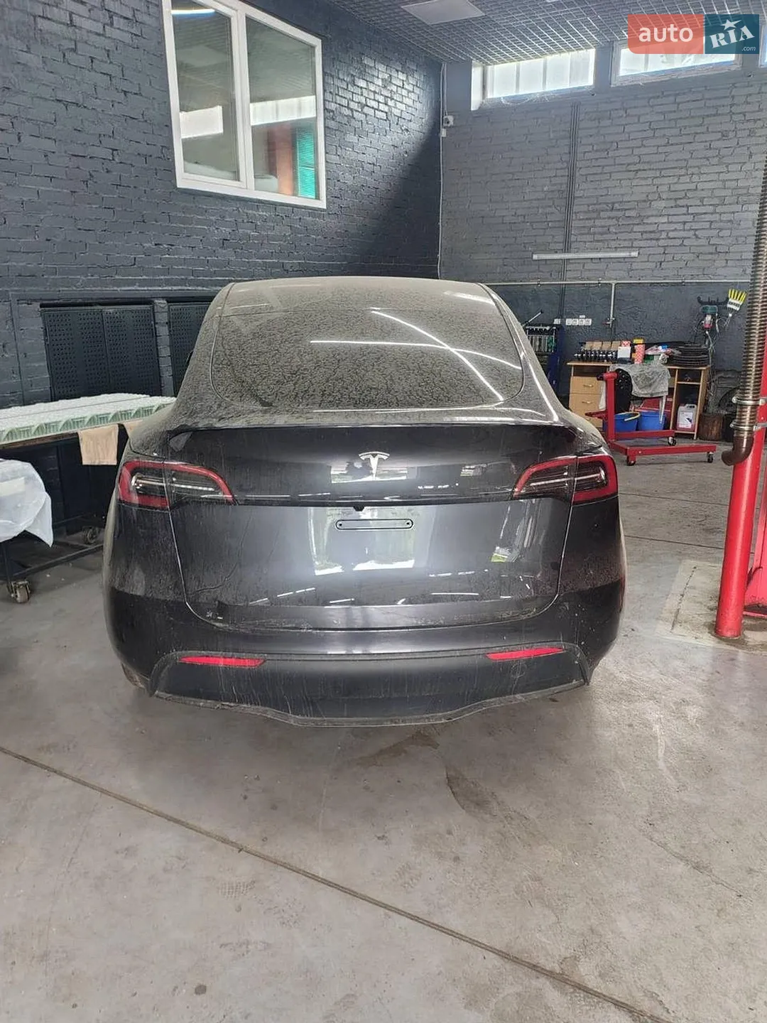 2025 Tesla Model Y - мініатюра 8
