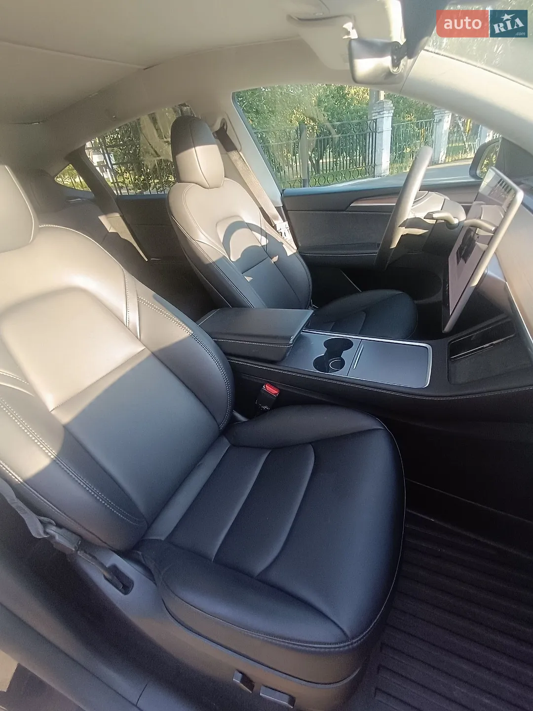 2024 Tesla Model Y - мініатюра 17