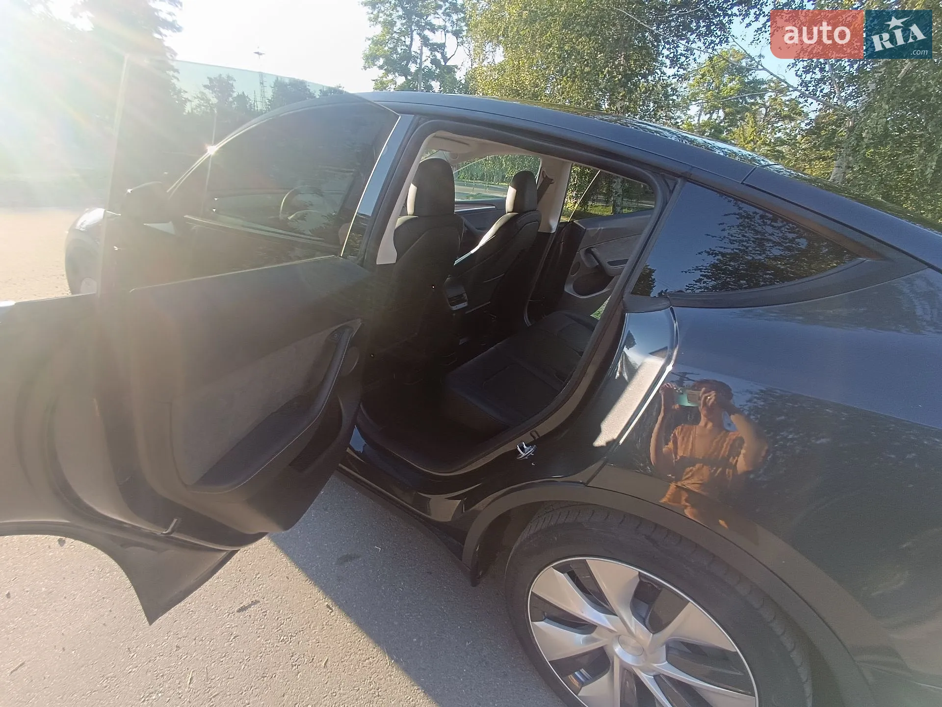 2024 Tesla Model Y - мініатюра 30