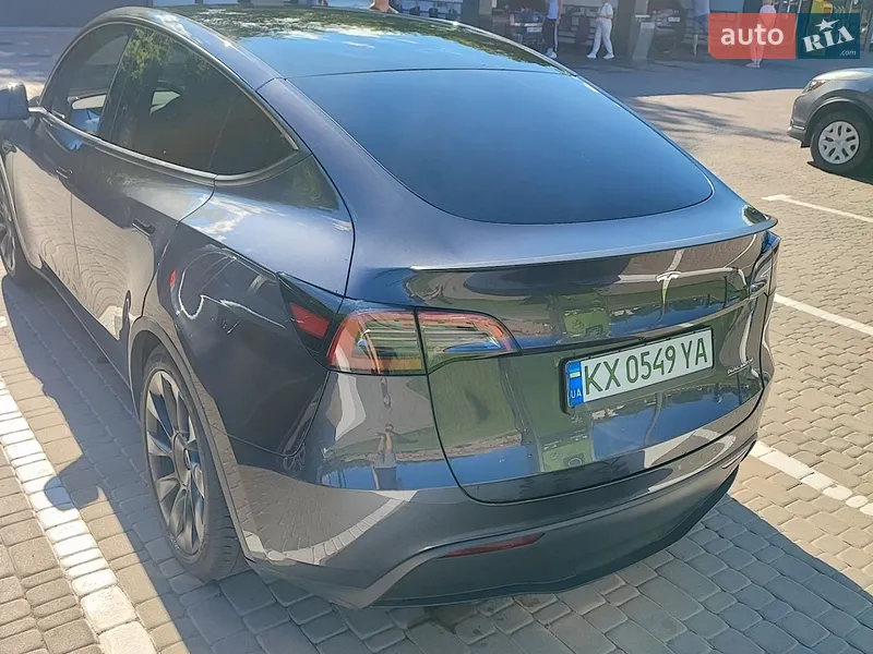 Tesla Model Y 2025 VIN 7SAYGDEF2SA366176 фото оголошення 11 з 37