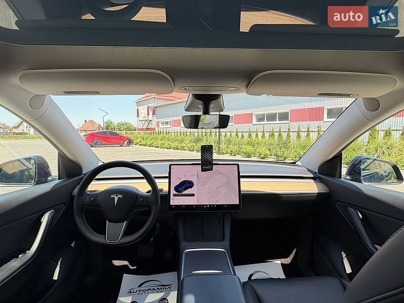 Внедорожник / Кроссовер Tesla Model Y 2021 в Луцке