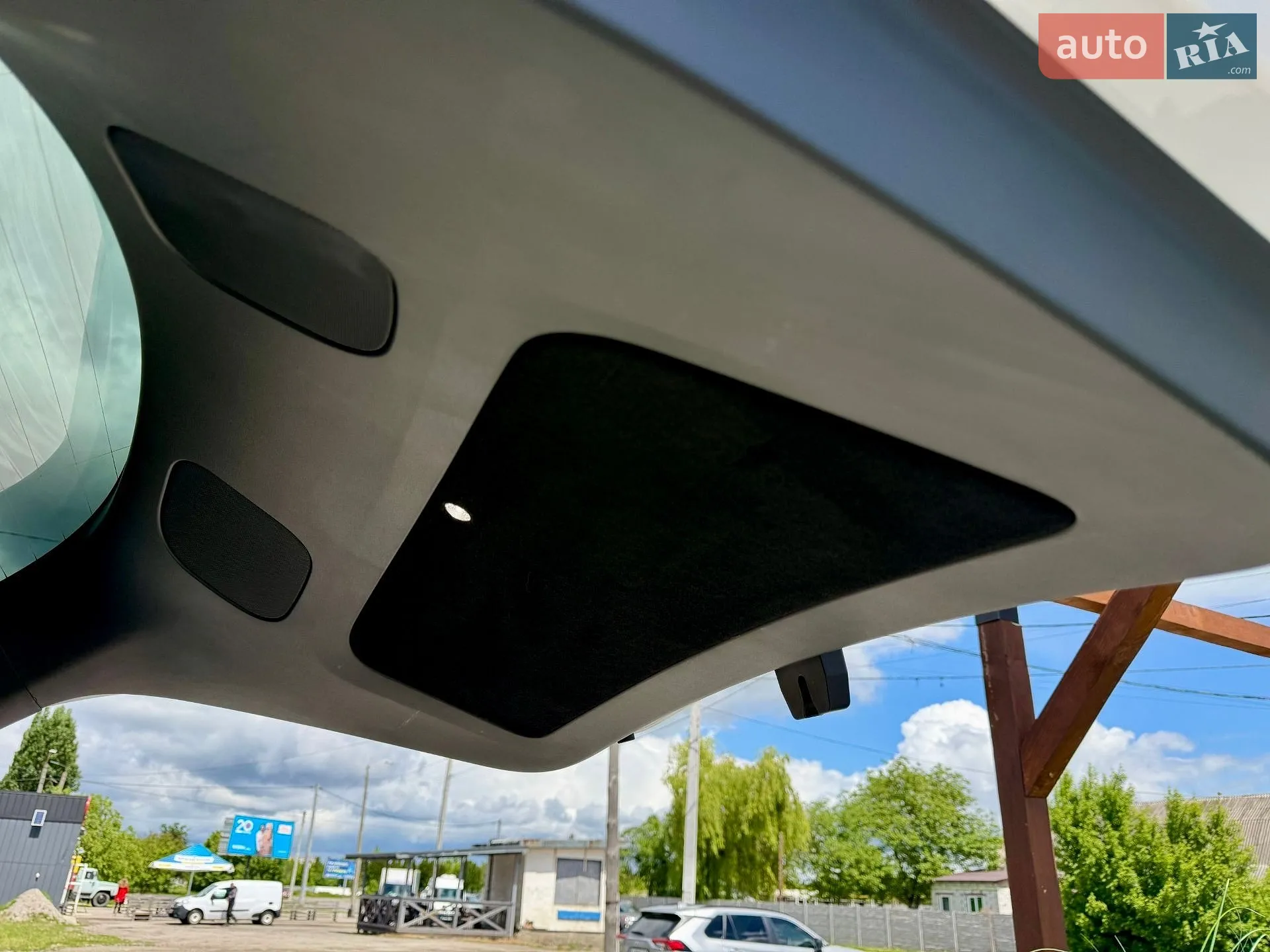 2022 Tesla Model Y - мініатюра 12