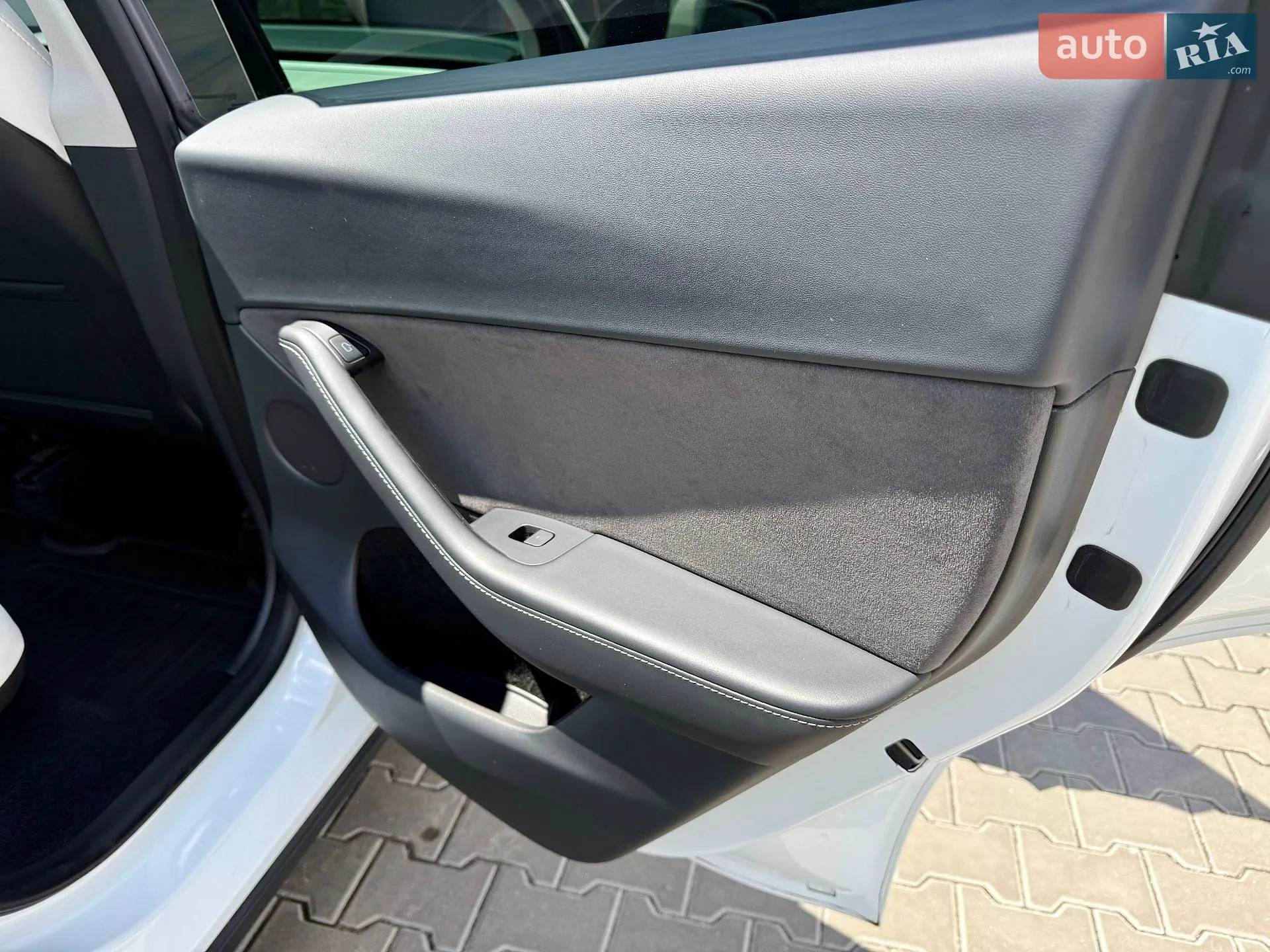 2022 Tesla Model Y - мініатюра 32