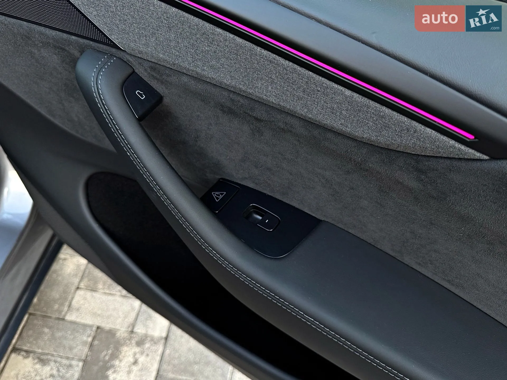 2025 Tesla Model Y - мініатюра 22