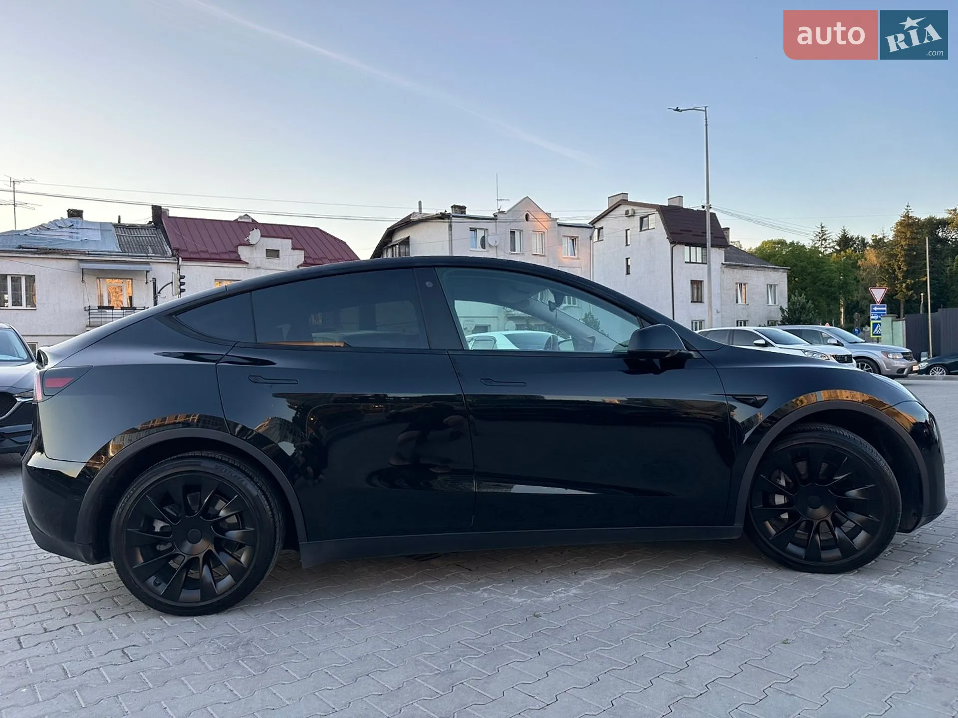 2021 Tesla Model Y - мініатюра 8