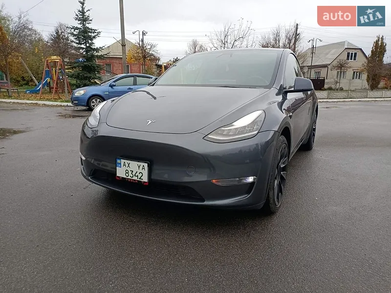 Tesla Model Y