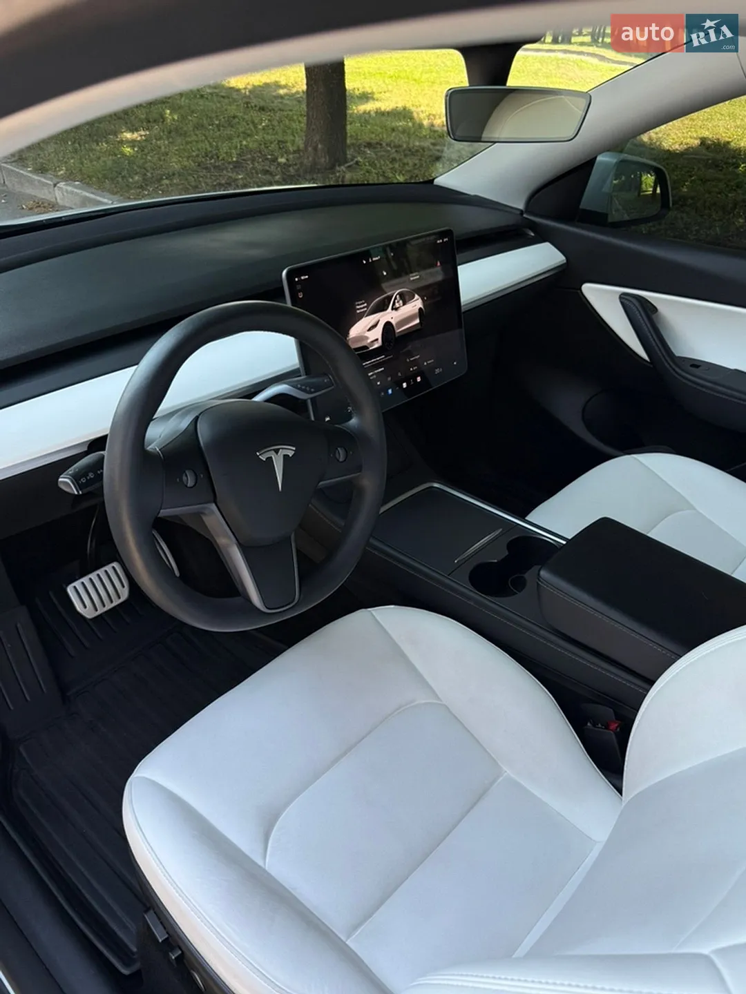 2022 Tesla Model Y - мініатюра 5