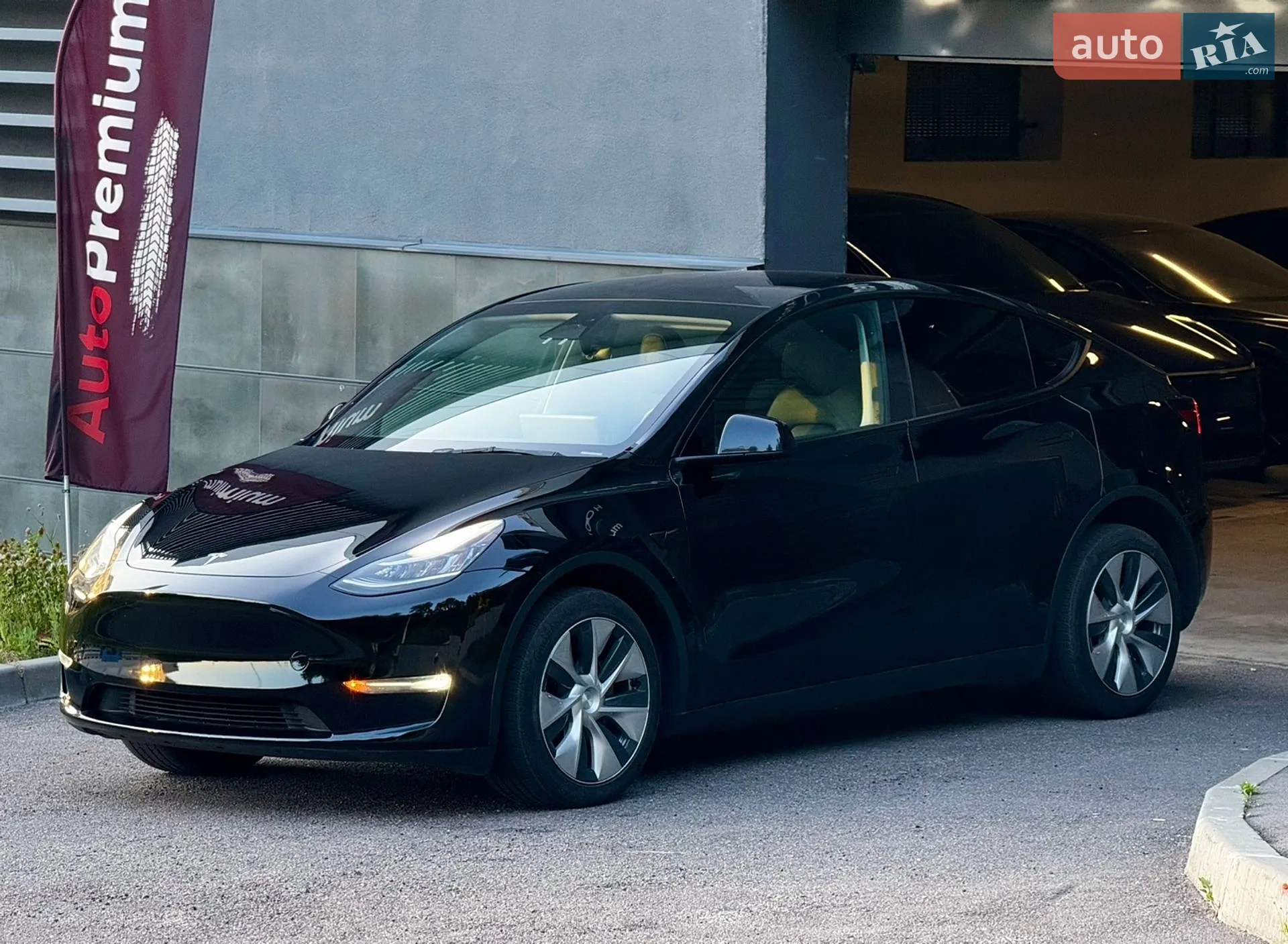 2023 Tesla Model Y - мініатюра 4
