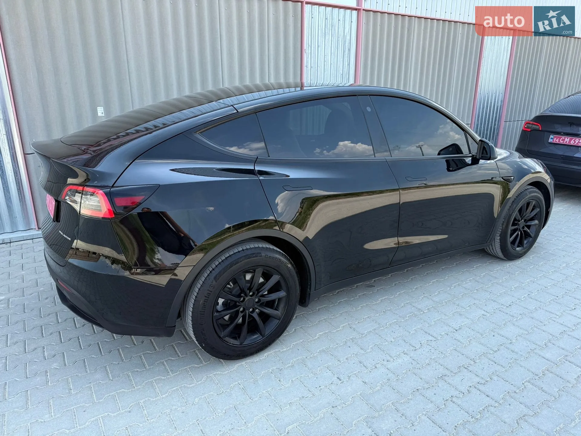 2023 Tesla Model Y - мініатюра 2