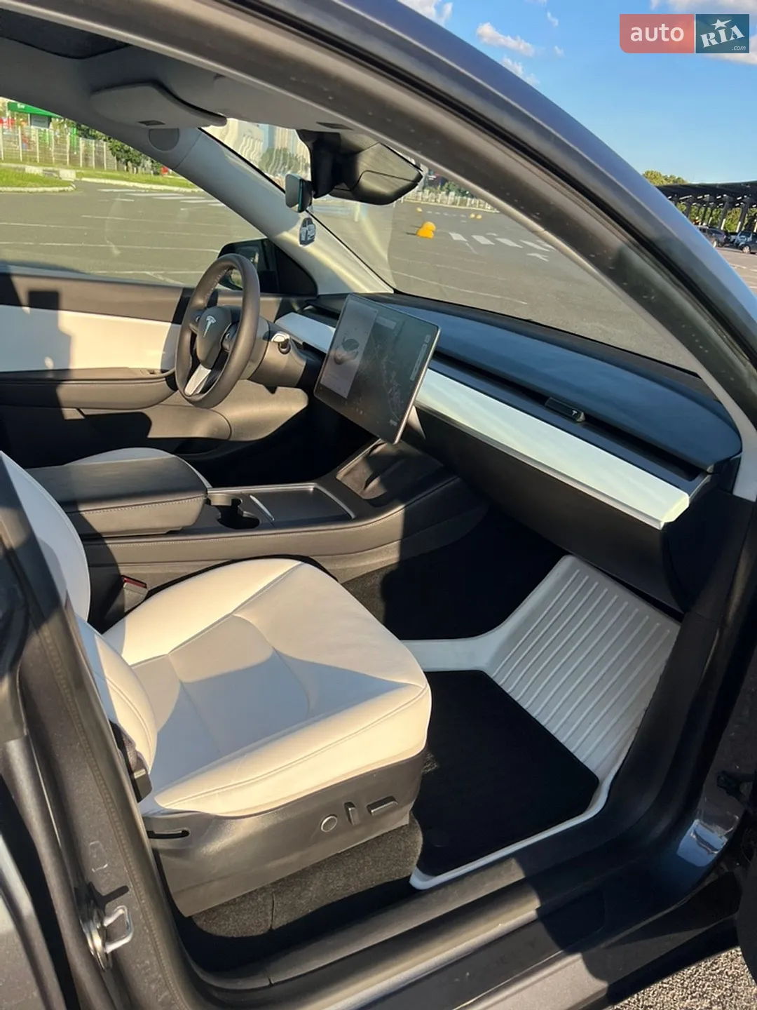 2021 Tesla Model Y - мініатюра 15