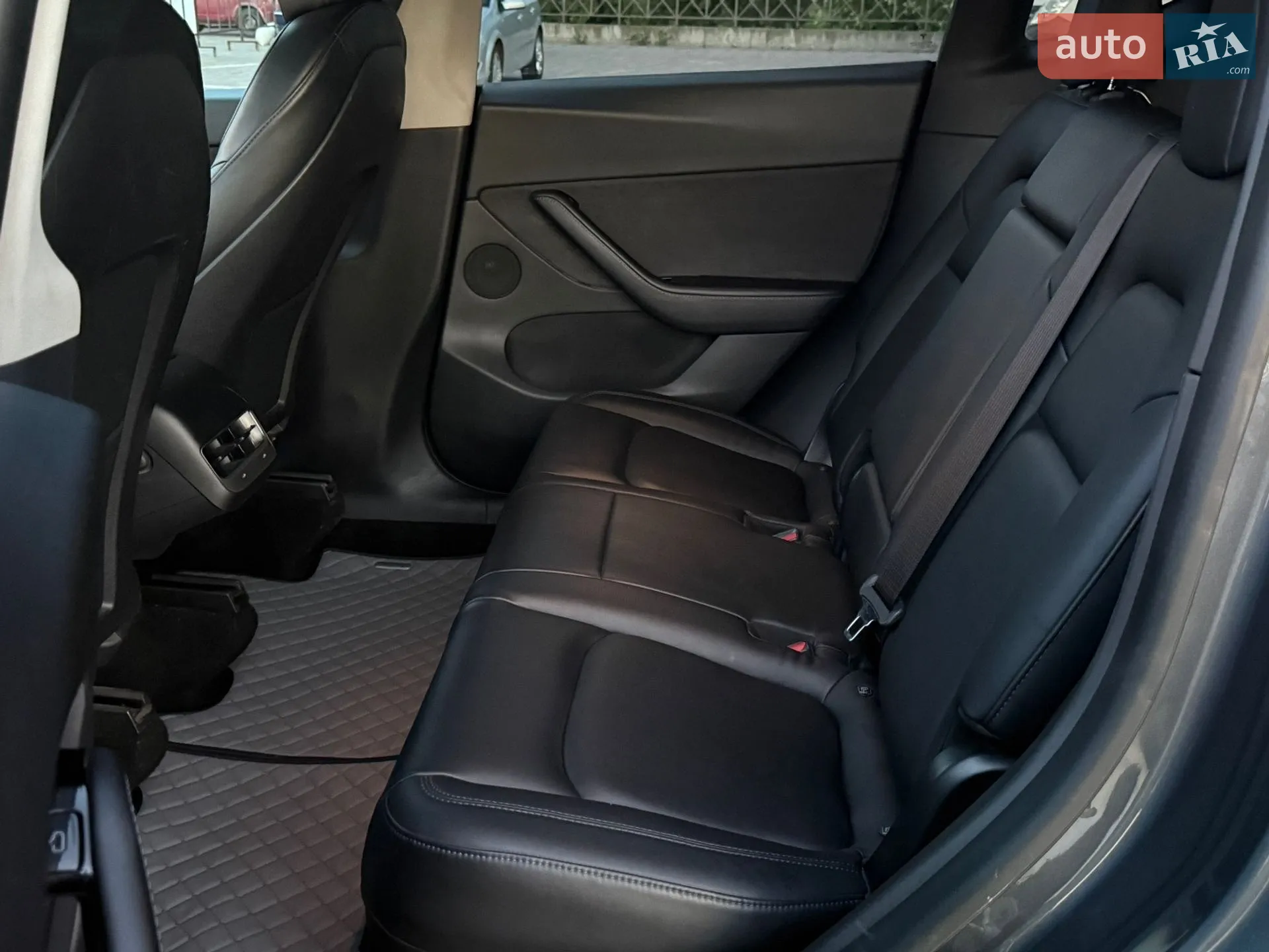 2020 Tesla Model Y - мініатюра 25