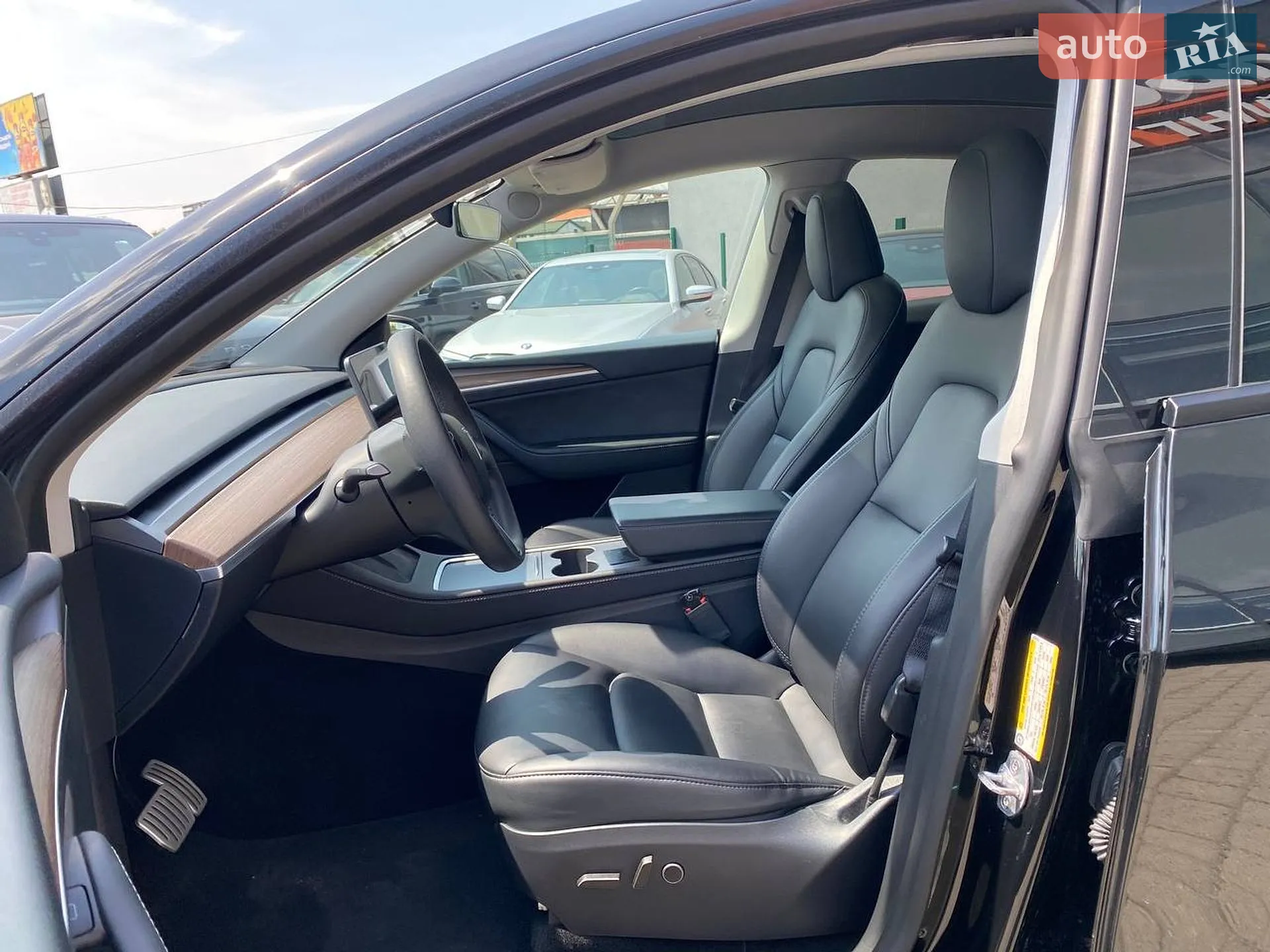 2024 Tesla Model Y - мініатюра 14
