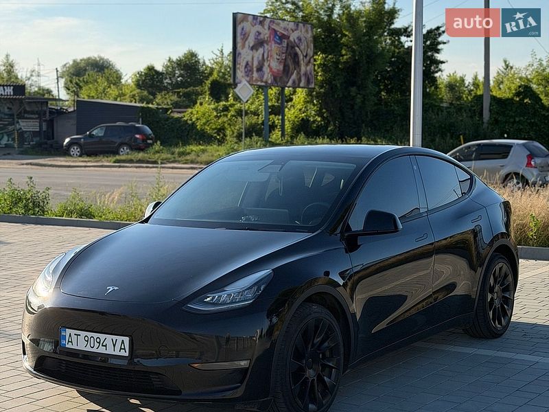 Tesla Model Y 2021