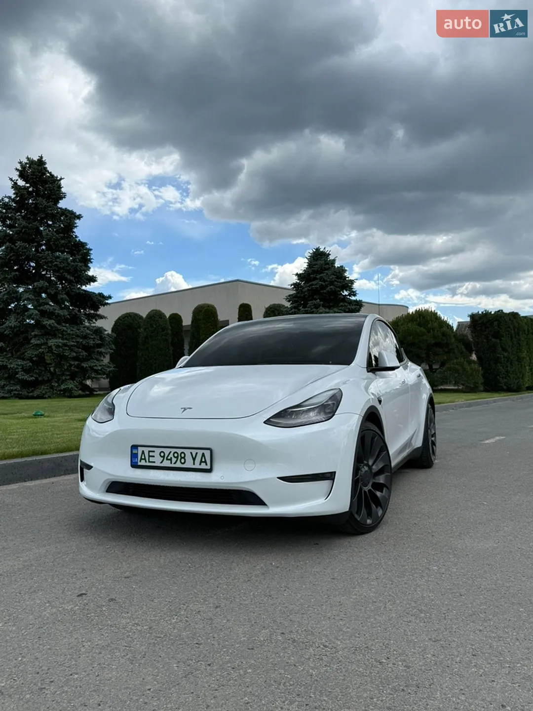 2021 Tesla Model Y - мініатюра 3