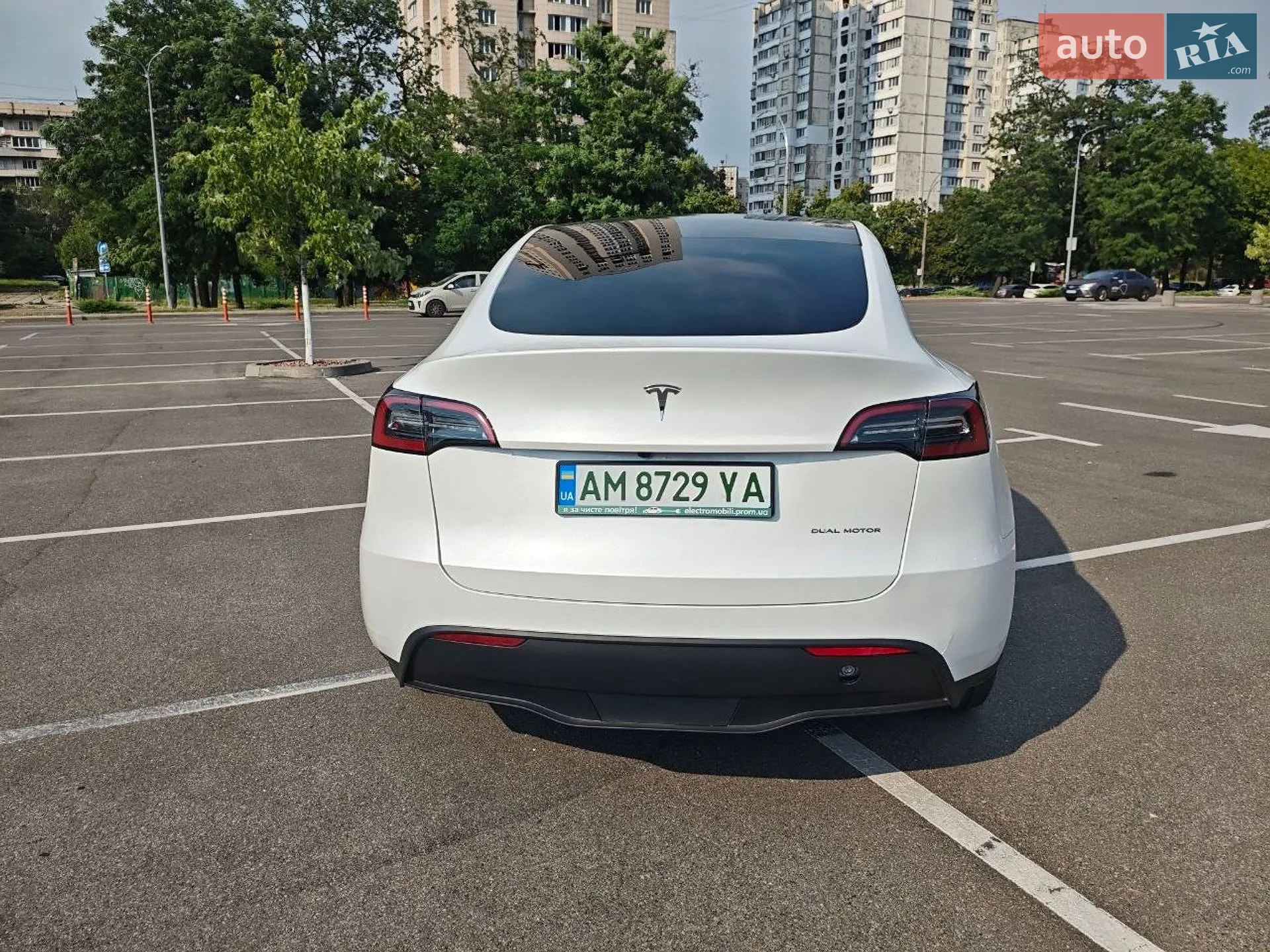 2024 Tesla Model Y - мініатюра 5